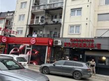 Shitet banesa 60m2 neto kati3 banesa osht e renovume