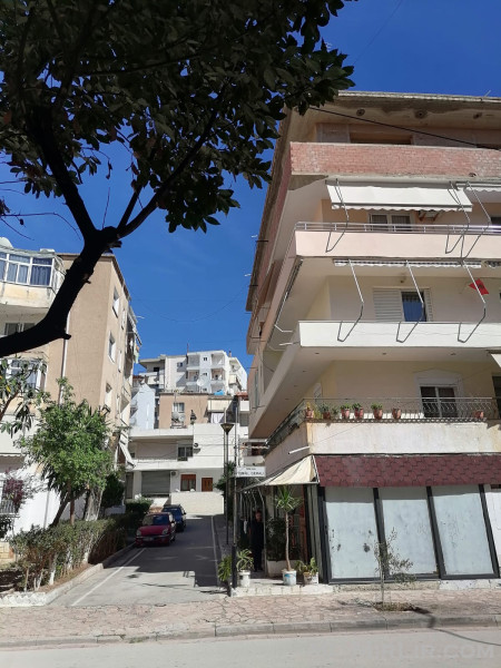 ❌Okazion❌ 🏢 SHITEN DY APARTAMENTE NË SARANDË - thumbnail 2