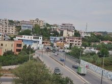 SHITET TOKË ME MUNDËSI NDARJE NË ARAPAJ – PRANË URËS SË TEQE
