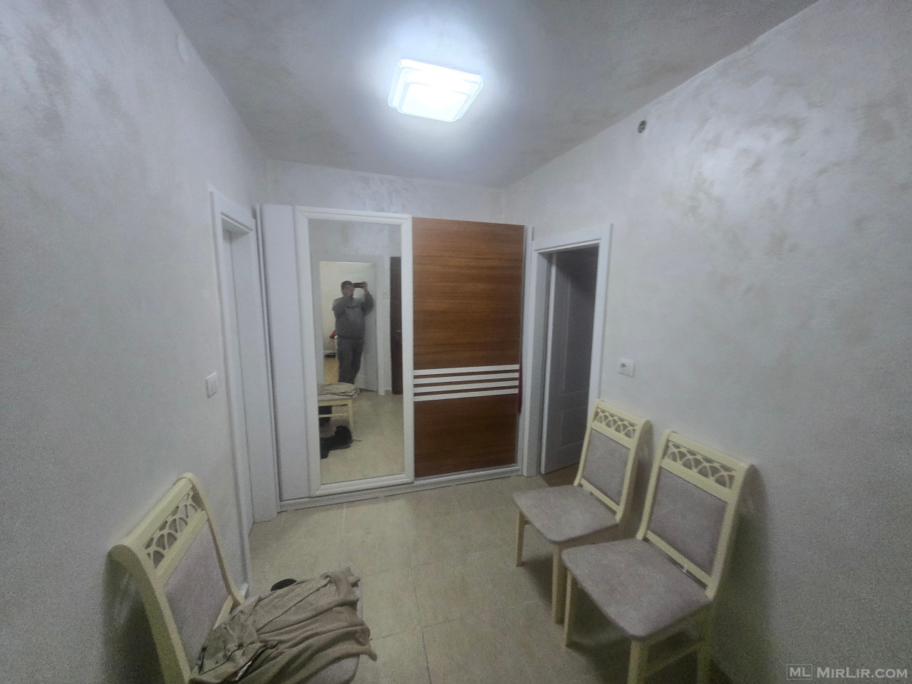 SHITET APARTAMENT NE DERGUT KATI I PARE - thumbnail 5