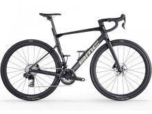 2026 BMC Roadmachine 01 THREE Road Bike (ZONACYCLES)
