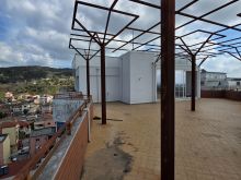 SHITET PENTHOUSE 3+1 NE SHETITOREN KONGRESI I LUSHNJES PRANE MUZET LUSHNJE