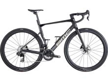 2026 BMC Roadmachine 01 THREE Road Bike (BORNEOBIKESHOP)