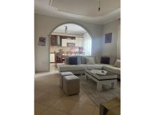 🏡 APARTAMENT 2+1 ME QIRA – LUNGOMARE, VLORË