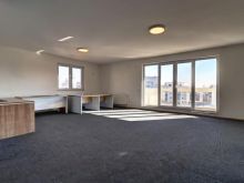 Pent\'house me qera 130m2 me 2DhGjumi ne Tophane