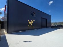JEPET AMBIENT INDUSTRIAL 460 M2 ME QERA NE PEZE-HELMAS 5.500 EURO