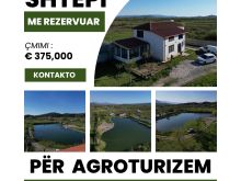 Shitet shtepi private e pershtatshme per agroturizem 