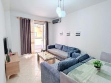 JEPET ME QERA APARTAMENT 1+1 PRANE STACIONIT TE TRENIT, DURR
