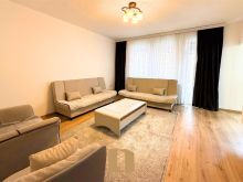 Banes / zyre me qera 150m2 lagjen e profesorave