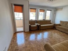 Shitet banesa me 90m2 kati lll, çmimi 635 € /m2
