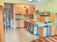 SHITET GARSONIERE ME OBORR – SHKËMBI I KAVAJËS
