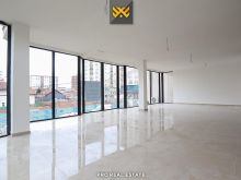 Lokal 155m² me #QIRA në Fushë Kosovë