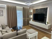 0682429333 Jepet me qira apartament 1+1 në zonën e Shkëmbit