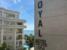 Jepet me qera apartament, 20m larg detit prane Royal Durres