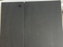 Shitet Sony 4 + 7,8  lojera me te