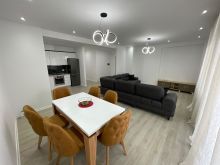 Jepet me qera apartament i ri!