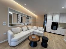 0695135860   Shitet, Apartament 2+1+2+Post Parkimi, Rruga e