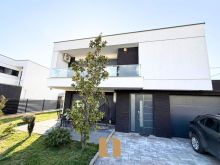 SHITET SHTËPI NË LAGJEN HANA ÇAGLLAVICË – 228.23 m²