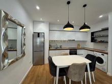 APARTAMENT PER SHITJE TE RRUGA E RE E PORTIT
