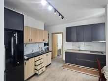 JEPET ME QERA APARTAMENT 2+1 + VERANDË PRANE KOPSHTIT IVINA