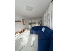 0682429333 qira kati i 2-të i një shtëpie private stadiumi