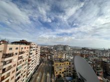 0694801150APARTAMENT 2+1 PRANE MARKATES DURRES!