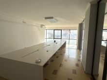 0684151197 Jepet me Qera Ambjent Biznesi – Ideal për Call Ce