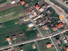 Shitet toke ne Qerret, Kavaje 800m larg detit