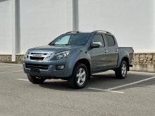 Isuzu Dmax 2.5 nafte Automatik 2015 🇨🇭🇨🇭