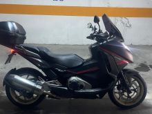 Honda Integra S 750