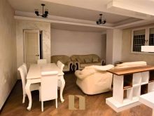 BANESË NË SHITJE – TOPHANE | 101 M²