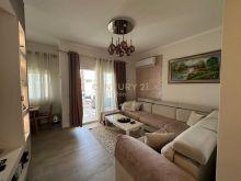 SHITET SUPER APARTAMENT 2+1+2 TEK GJIRI I LALEZIT NE KOMPLEK