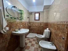 SHITET APARTAMENT 2+1 +AMBJENT BIZNESI PRANE DREJTORISE POLI