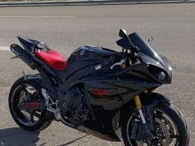 Yamaha R1