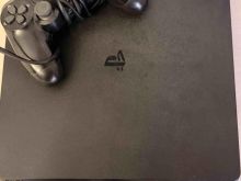 Shitet PlayStation 4 + 9 lojra origjinale (OKAZION)