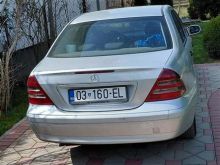 Shitet vetura Mercedes Benz