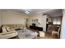 Shitet apartament 2+1 te Rruga e Re e Portit, Durres !