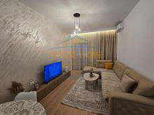 JEPET ME QERA APARTAMENT 2+1 RRUGA E BARRIKADAVE