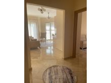 0698329326 Apartament 2+1 Me Qira në Qender Durrës