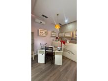 0677157705 Parukeri 3+1 e Gatshme për Punë me Qera të Rrota