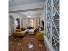 Jepet me qira apartament 3+1, kati 2 nje vile