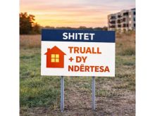 TRUALL + DY NDËRTESA NË SHKOZET, PRANË RRUGËS KRYESORE!