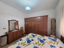 0697603180 Shitet Vilë 3-Katëshe me Oborr – Zona Plazh (Heku