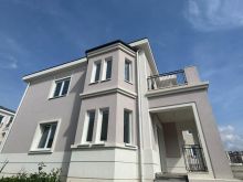 🏡 Vilë 3-Katëshe për Shitje – Collina Verde, pranë TEG