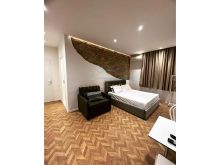 Qera, Apartament 1+1 dhe 2 Garsionere, Komuna Parisit ,Tiran