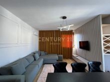 JEPET ME QERA APARTAMENT 2+1 I MOBILUAR NE PLAZH HEKURUDHA D