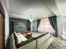Jepet Apartament me qira 3+1+2t+2ballkone ne Pazh Iliria, Du