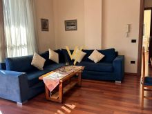 JEPET APARTAMENT 1+1 ME QERA TE PAZARI I RI 700 EURO