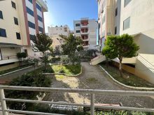 Shitet apartament 1+1
