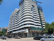 Corner Residence